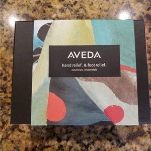 AVEDA HAND RELIEF & FOOT RELIEF HOME & TRAVEL ESSENTIALS GIFT SET NEW IN BOX